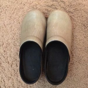 COPY - Clogs - Sanita - sz 38 fits 7.5-8